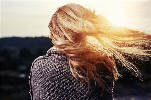 O significado e o símbolo do sonho do cabelo