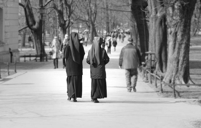 41 Significados Espirituais de Sonhar com freiras