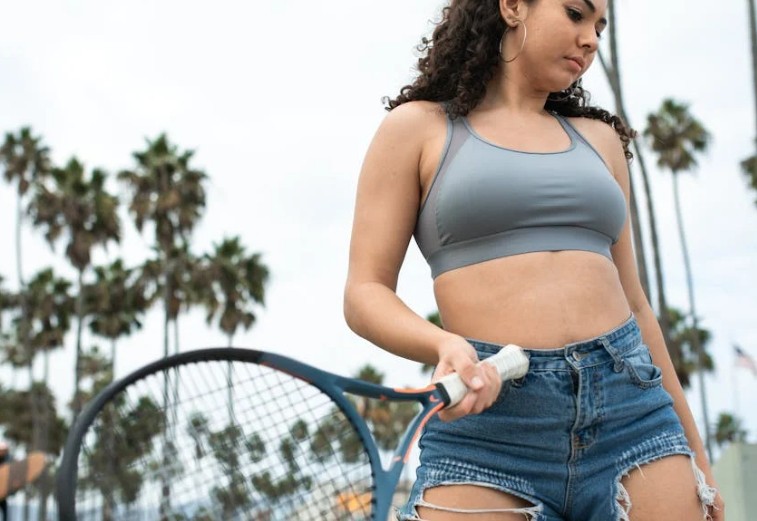 25 Significados Espirituais de Sonhar com tênis