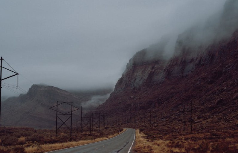 22 Significados Espirituais de Sonhar com um deslizamento de terra