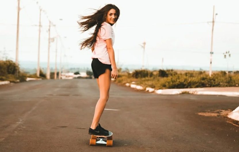 40 Significados Espirituais de  Sonhar com um skate