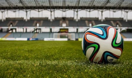 40 significados espirituais de sonhar com futebol