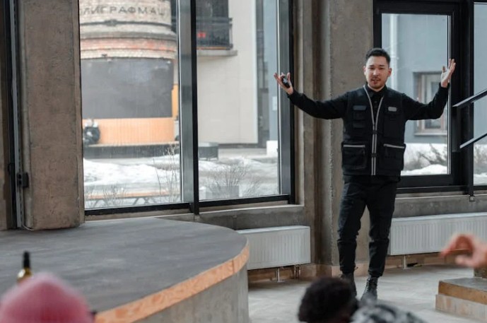 41 Significados Espirituais de Sonhar com Intrusos