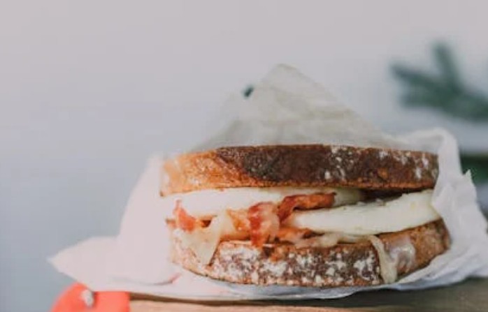 43 Significados Simbólicos de Sonhar com Sandes