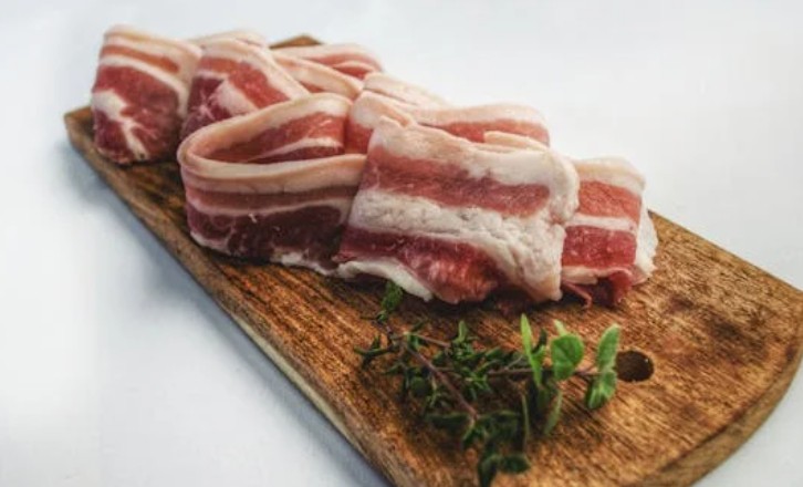 50 Significados Simbólicos de Sonhar com Bacon