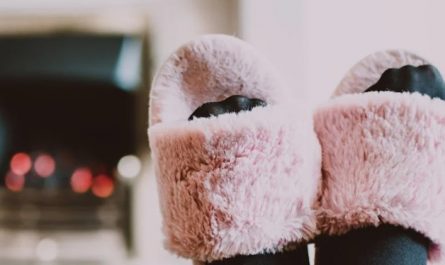 39 Significados Simbólicos de Sonhar com Chinelos