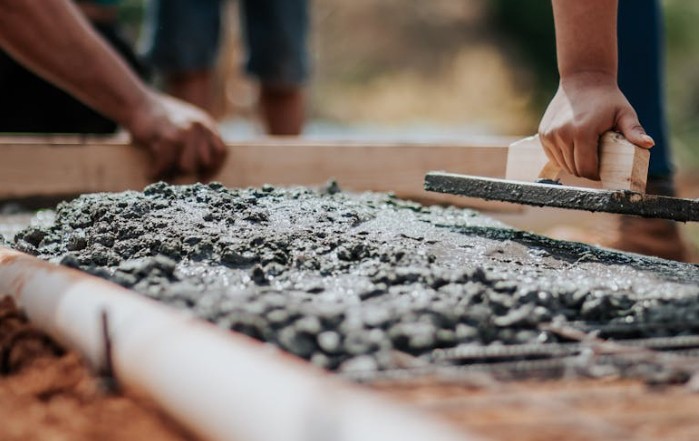 47 Significados Simbólicos de Sonhar com Cimento