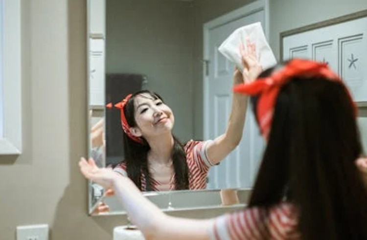 35 Significados Simbólicos de Sonhar com Lenços