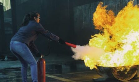 37 Significados Simbólicos de Sonhar com Extintores