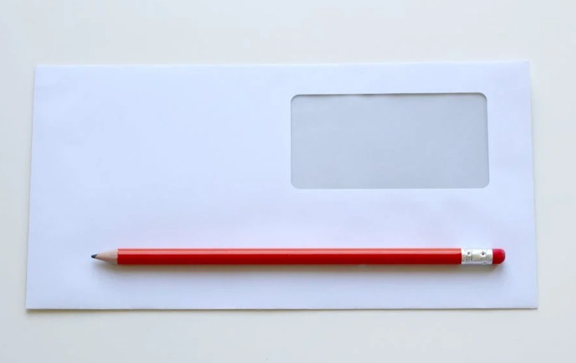 49 Significados Simbólicos de Sonhar com Envelopes