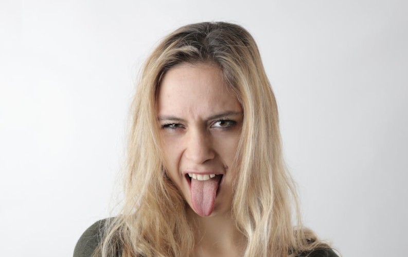 30 Significados Simbólicos dos Sonhos com Línguas