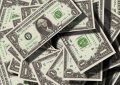 10 Significados de Sonhar com Dinheiro Falso