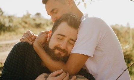 7 Significados de Sonhar com Relações entre Pessoas do Mesmo Sexo