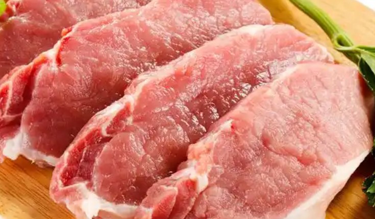 8 Significados de Sonhar Comer Carne de Porco